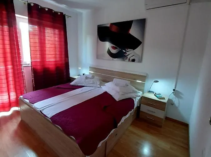 Adria 3* יאדריה